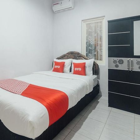 Hotel Vaccinated Staff-Oyo 2699 Haven Boarding House Ambon Exterior foto