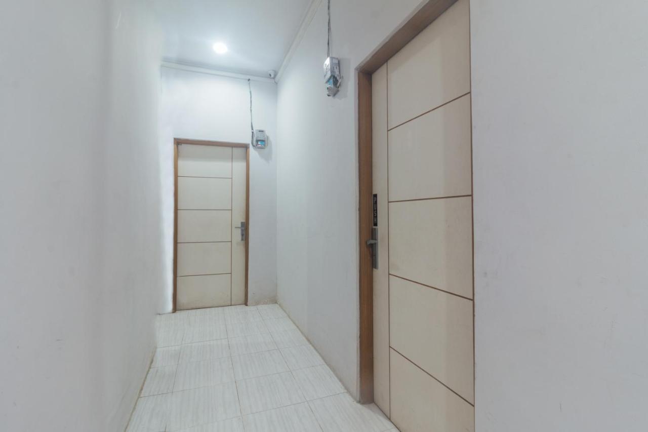 Hotel Vaccinated Staff-Oyo 2699 Haven Boarding House Ambon Exterior foto